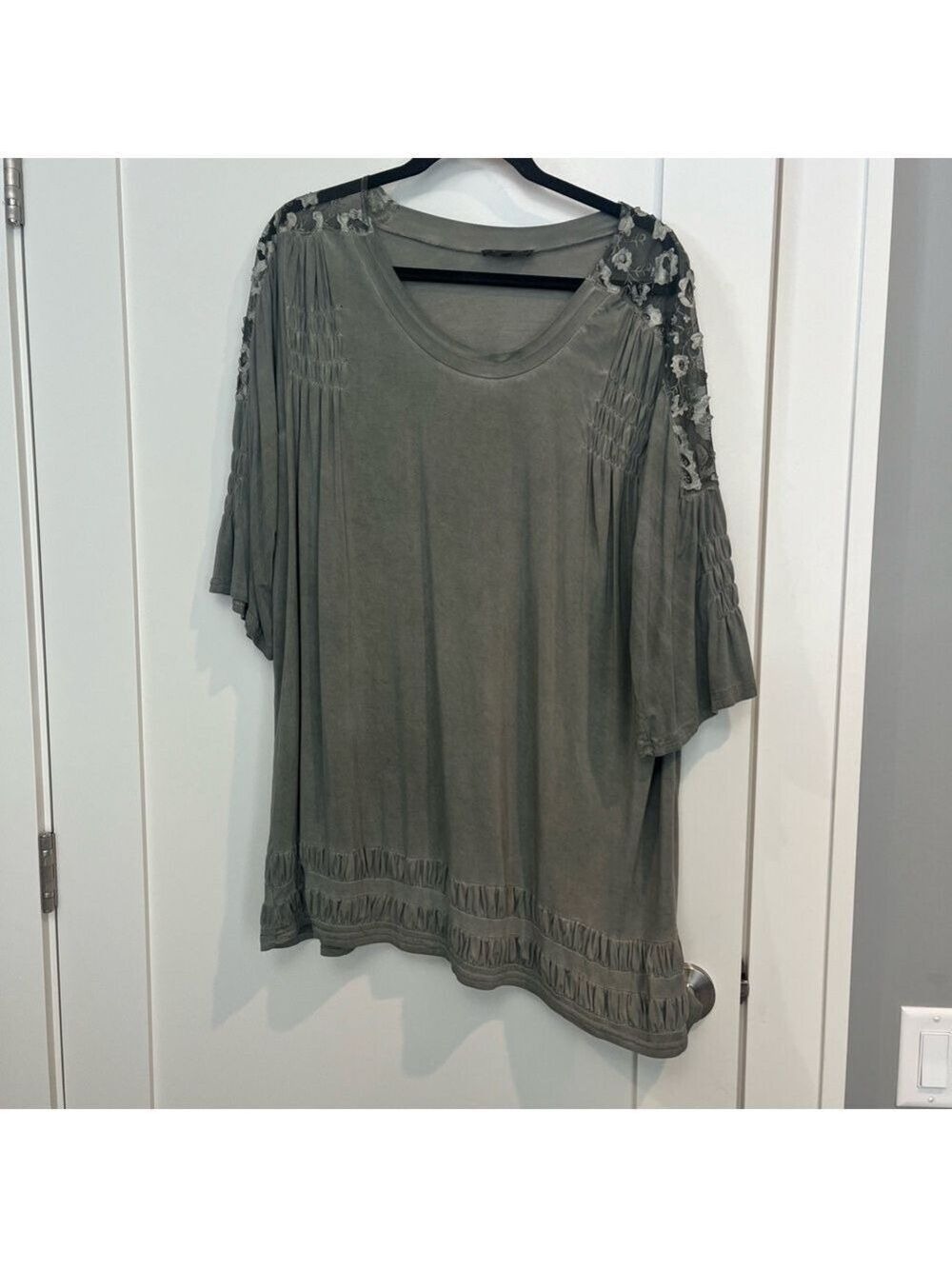 POL Gray Blouse with Lace Accents